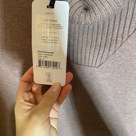 Varley Sweater! - Picture 2 of 3